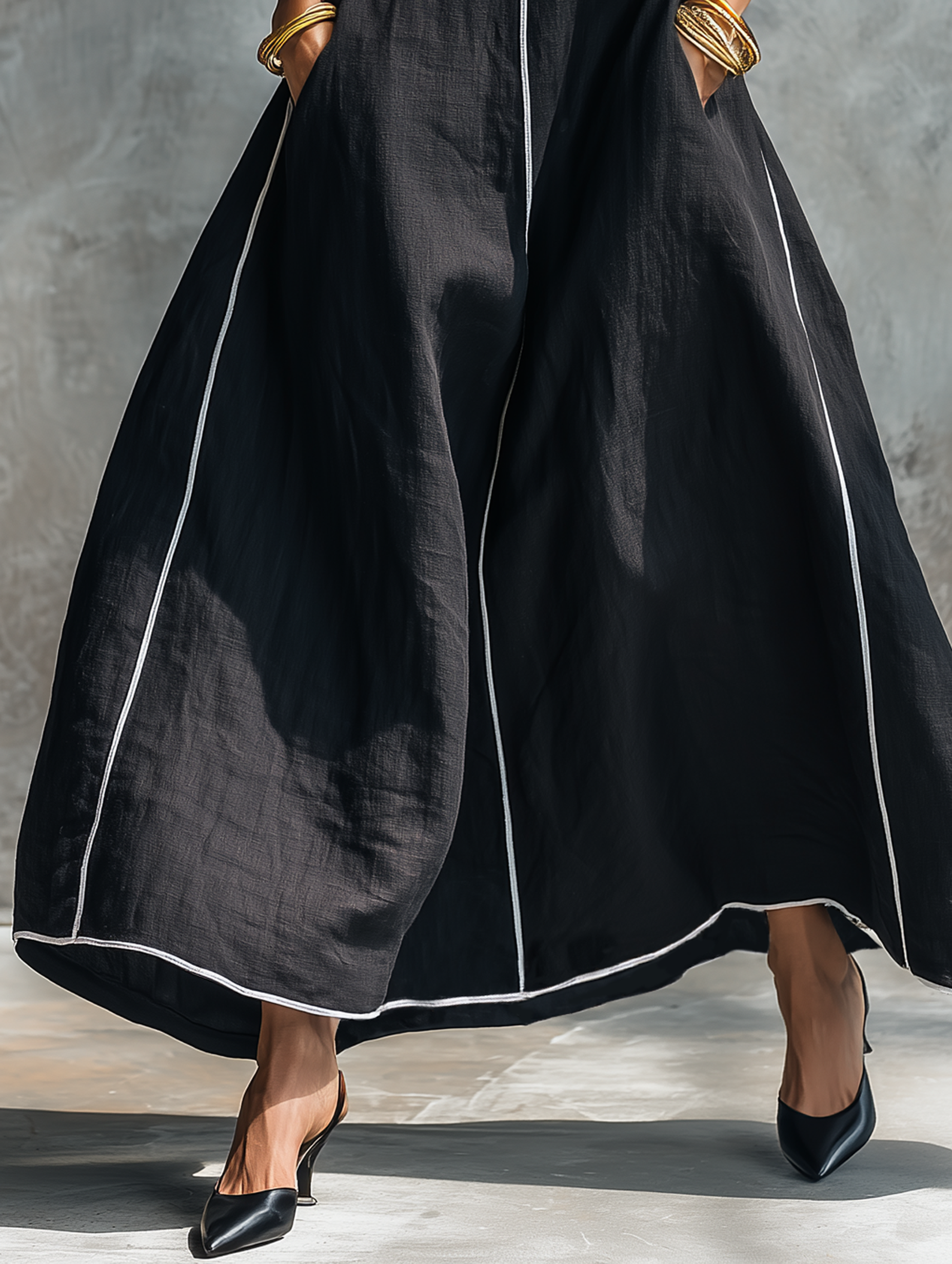 Women’s Black Minimalist Linen Blend Round Neck Sleeveless Regular Maxi Dress with Contrast Trim