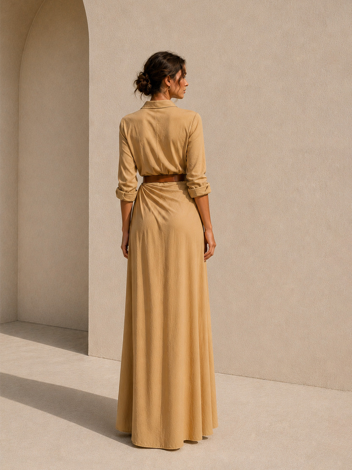 Vestido largo envuelto con cuello de camisa de mezcla de lino caqui y cinturón para mujer
