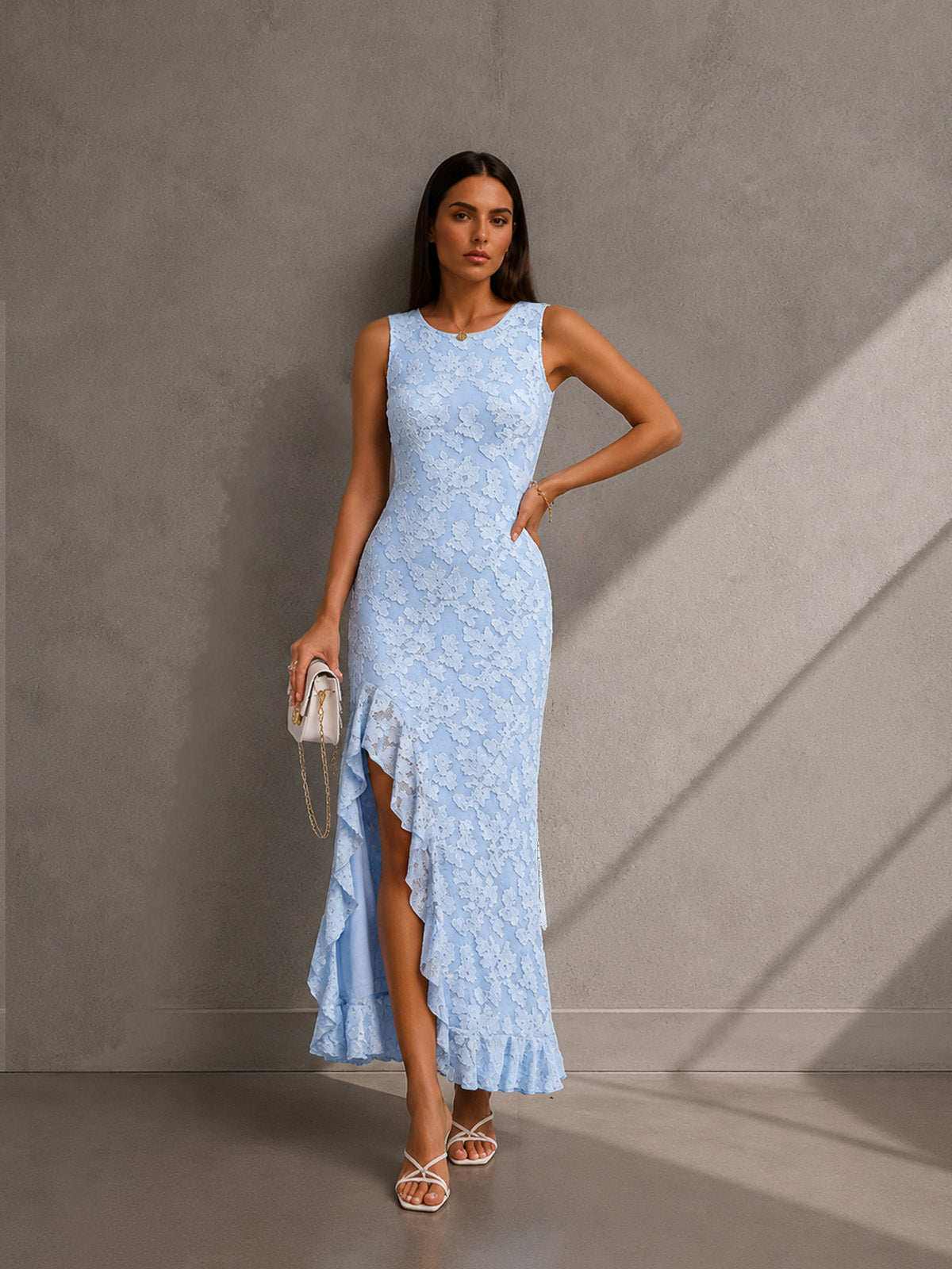 Women’s Romantic Lace Round Neck Sleeveless Slim Maxi Floral Dress