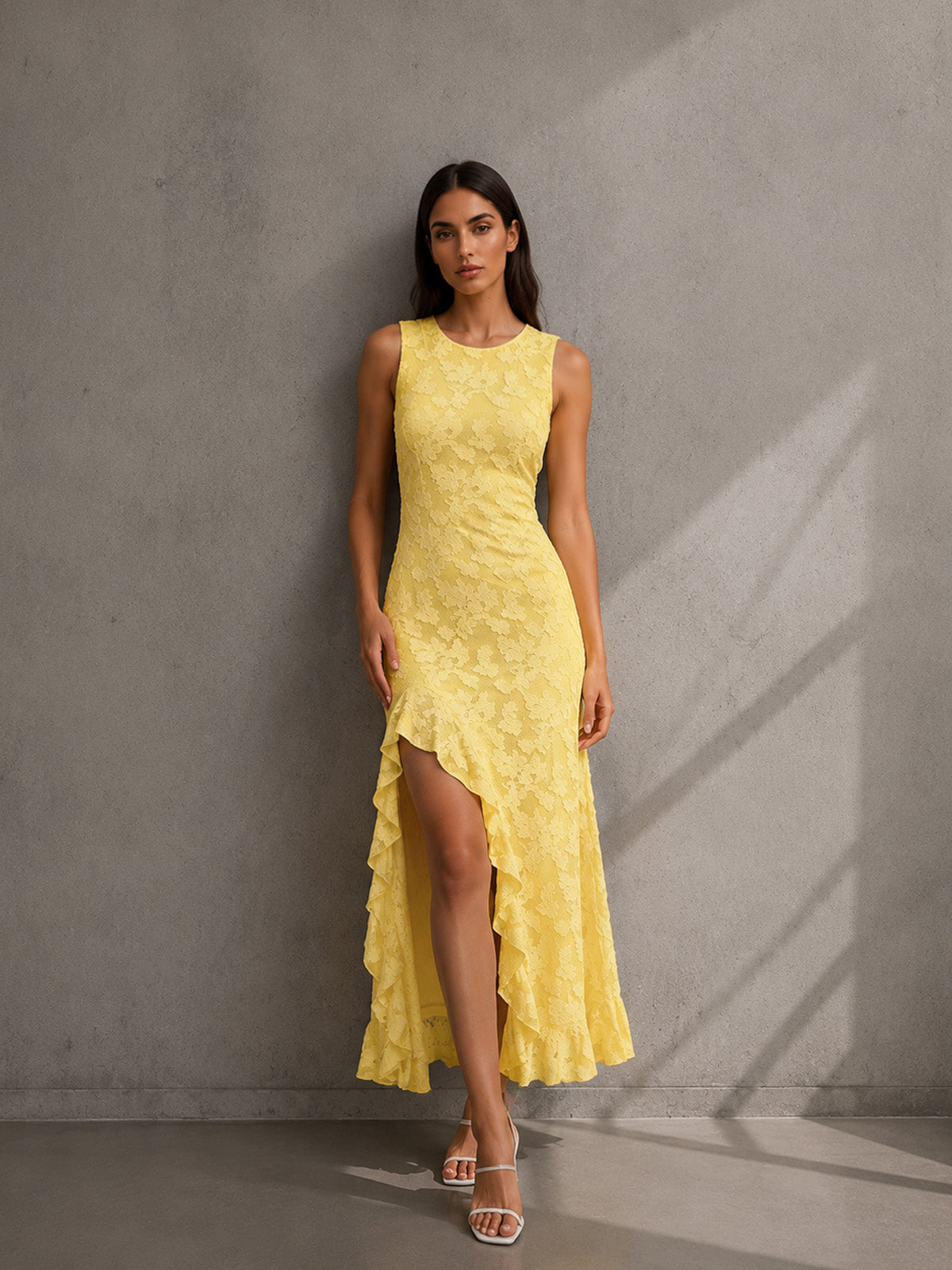 Women’s Romantic Lace Round Neck Sleeveless Slim Maxi Floral Dress