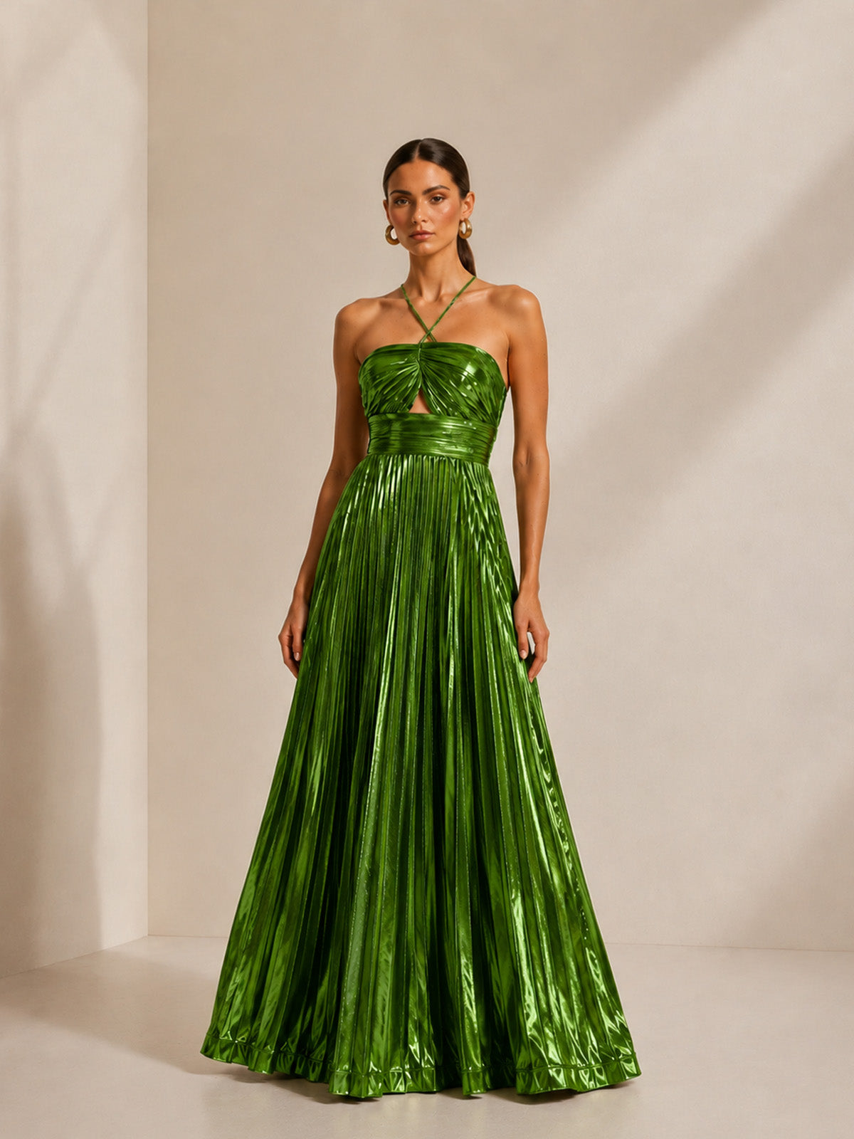 Women’s Gold Elegant Metallic Pleated Halter Neck Sleeveless A-Line Maxi Dress