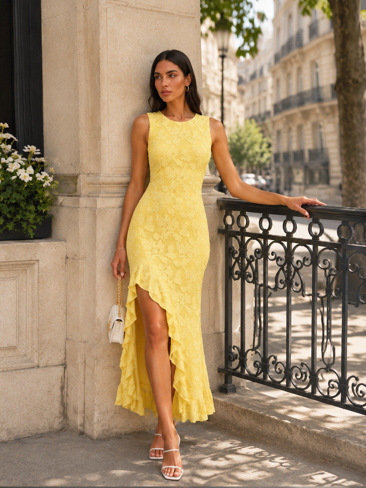 Women’s Romantic Lace Round Neck Sleeveless Slim Maxi Floral Dress
