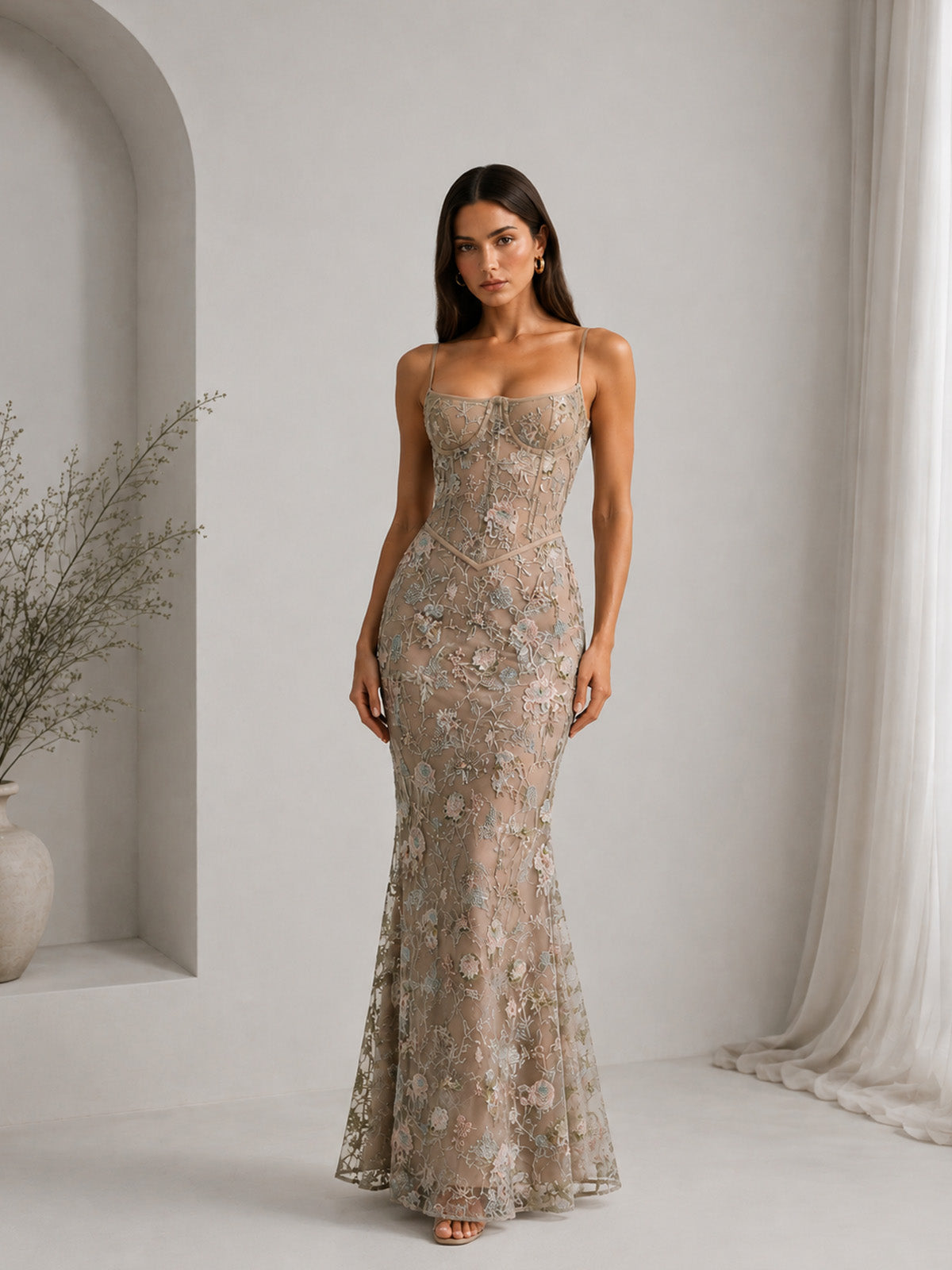 Women’s Champagne Luxe Embroidered Mesh Spaghetti Strap Mermaid Maxi Dress