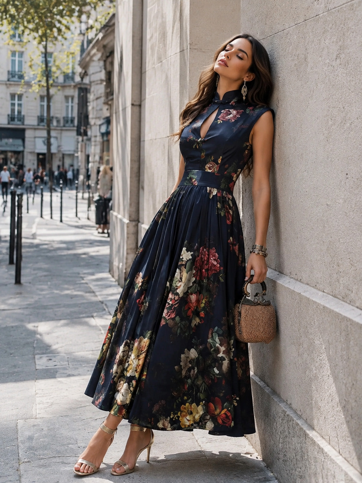 Women’s White Romantic Floral Print Satin Stand Collar Sleeveless Pleated A-Line Maxi Dresskirt