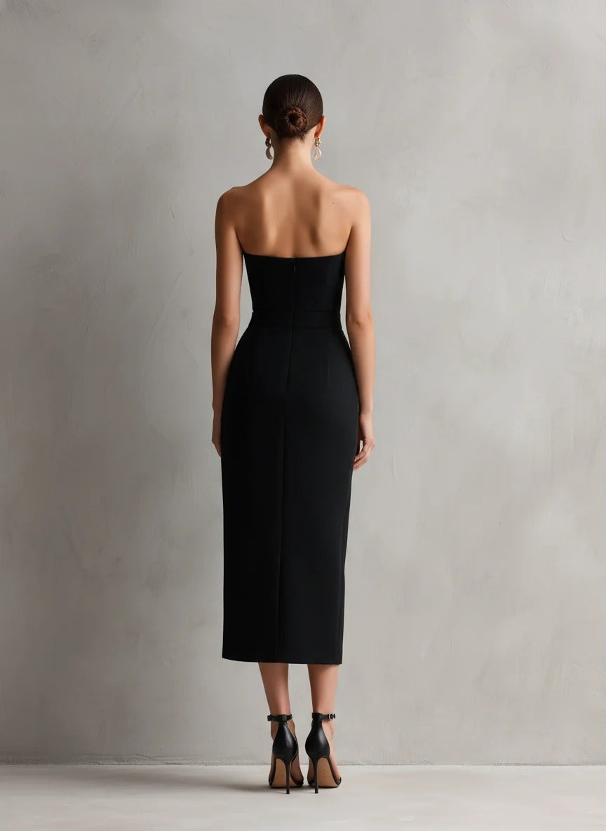 Women’s Black Sophisticated Strapless Slim Fit Slit Midi Dress